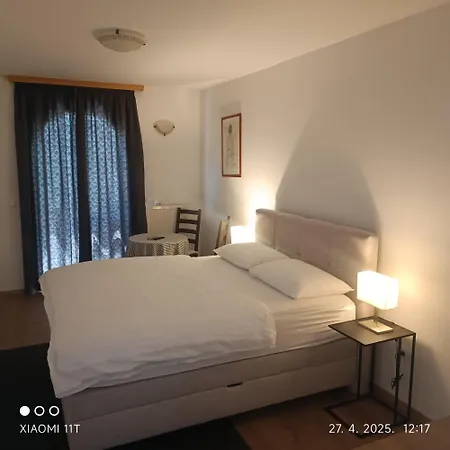 Gostinjska kuća Marko Krk Town